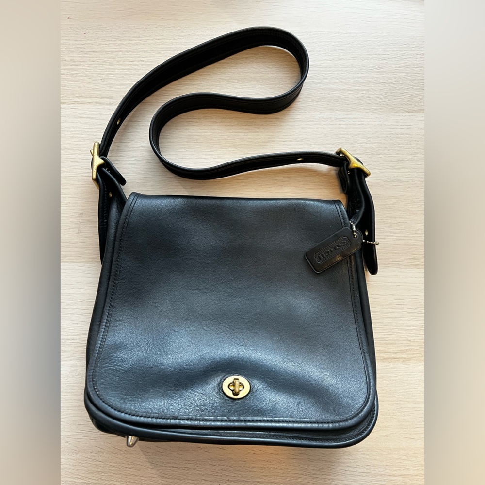 Vintage Coach NYC Stewardess Bag  Cowhide Leather Classic Purse!!!